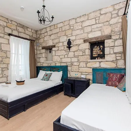 Mastik Koyici * Çeşme