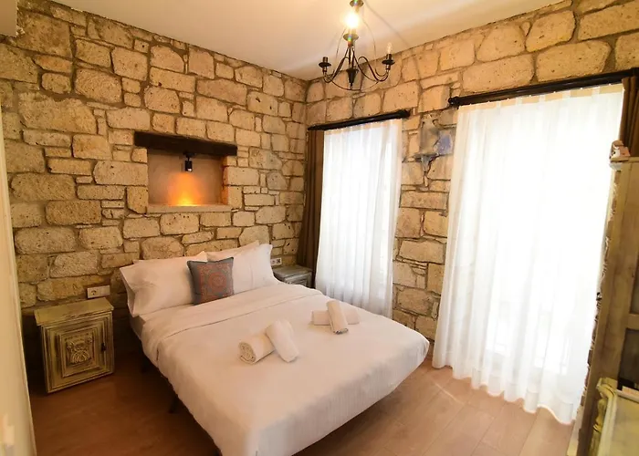 Mastik Koyici * Çeşme